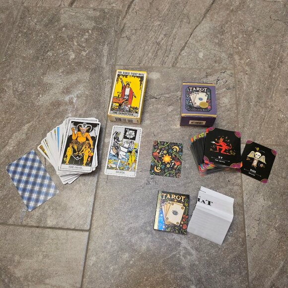 VTG The Rider Waite Tarot Deck The Magician 78 Cards 1971 Purple complete kit - Picture 1 of 8